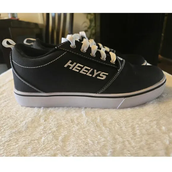 Heelys Men's Pro 20 Canvas Sneakers Black White Size 9 No Wheels EUC - Picture 2 of 10